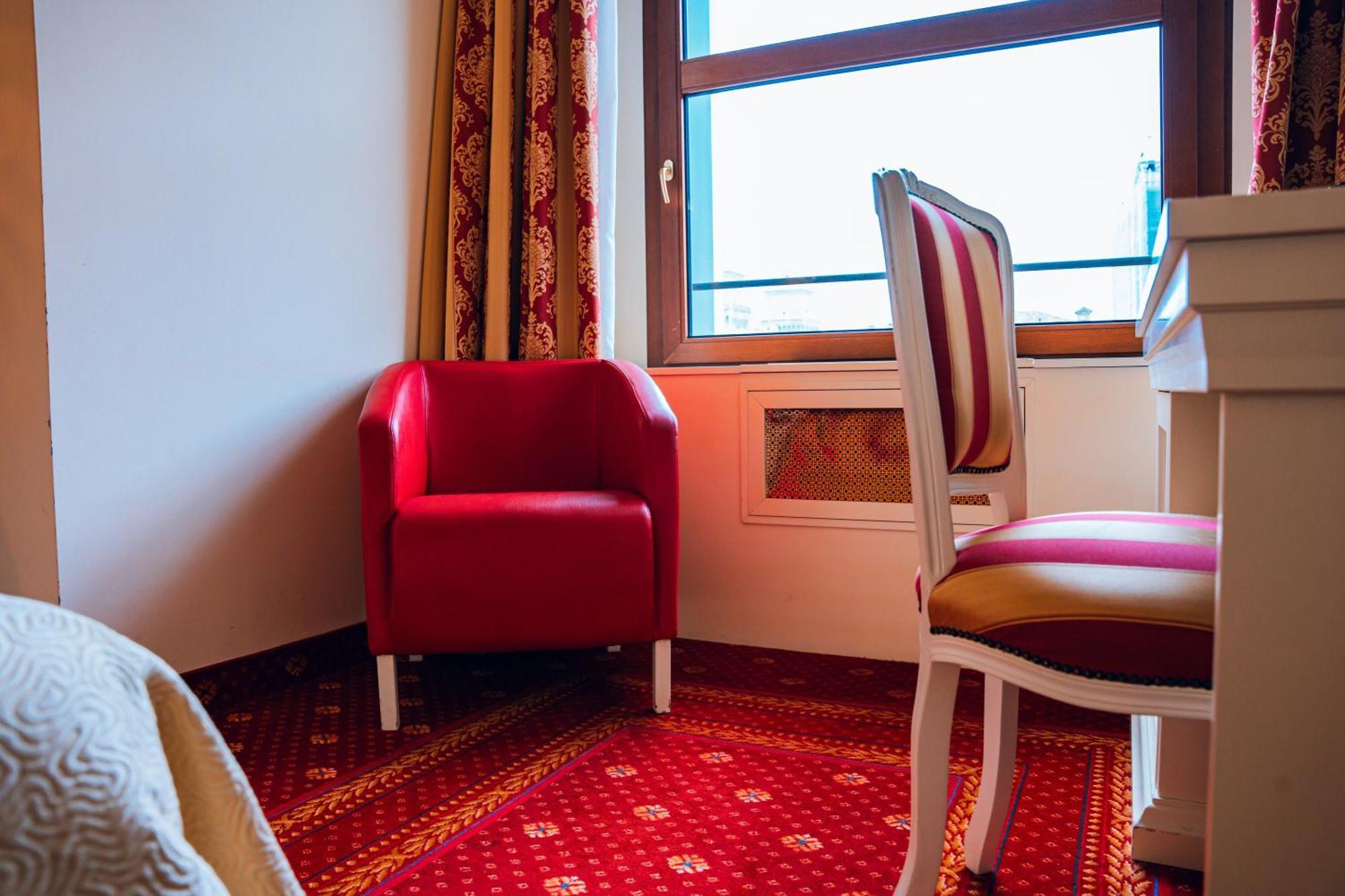Hotel Torre Della Vittoria 1928 Феррара Екстер'єр фото